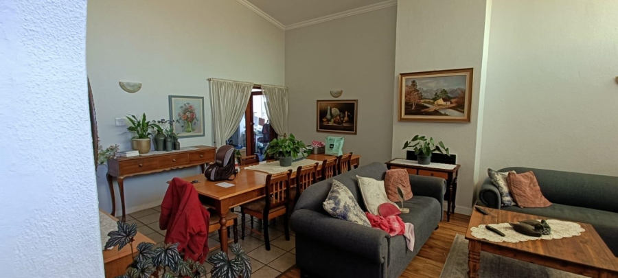 4 Bedroom Property for Sale in Windsor Park Western Cape